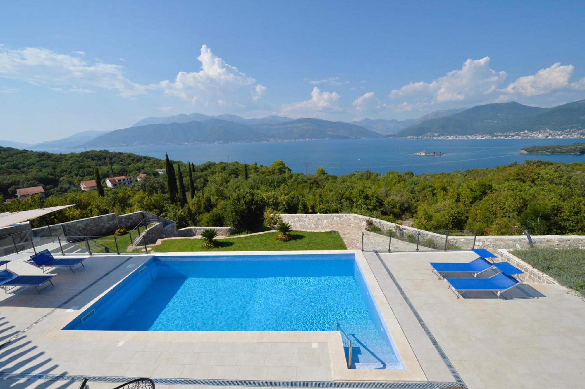 Villa Vista Azzurra Tivat Eksteriør billede