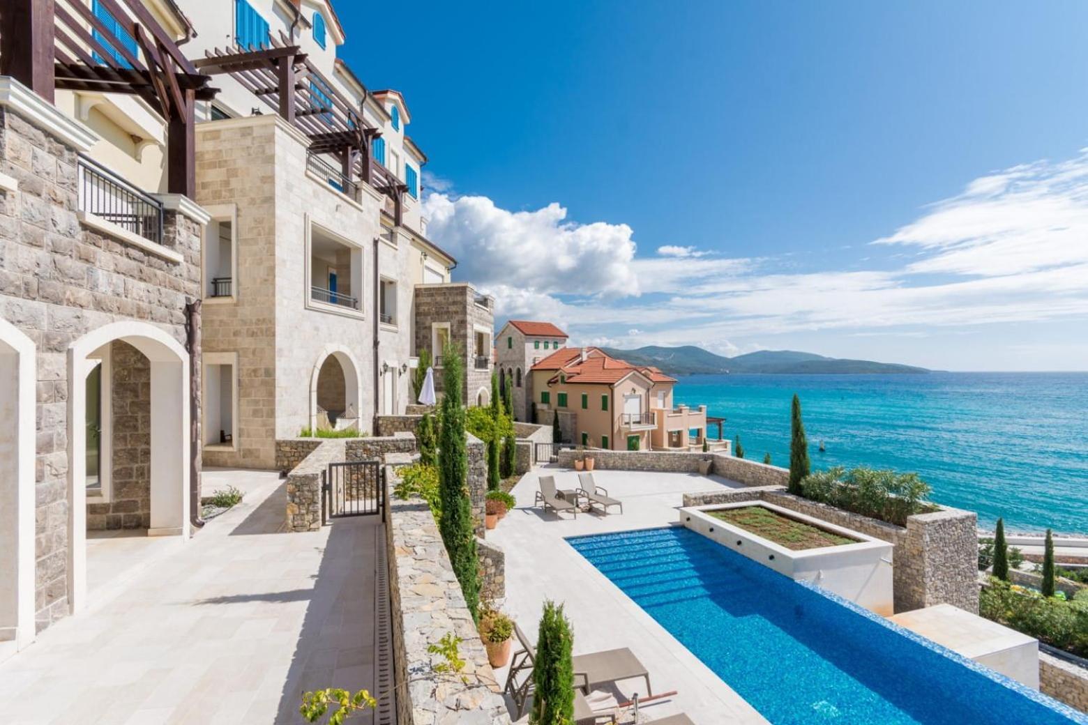 Villa Vista Azzurra Tivat Eksteriør billede