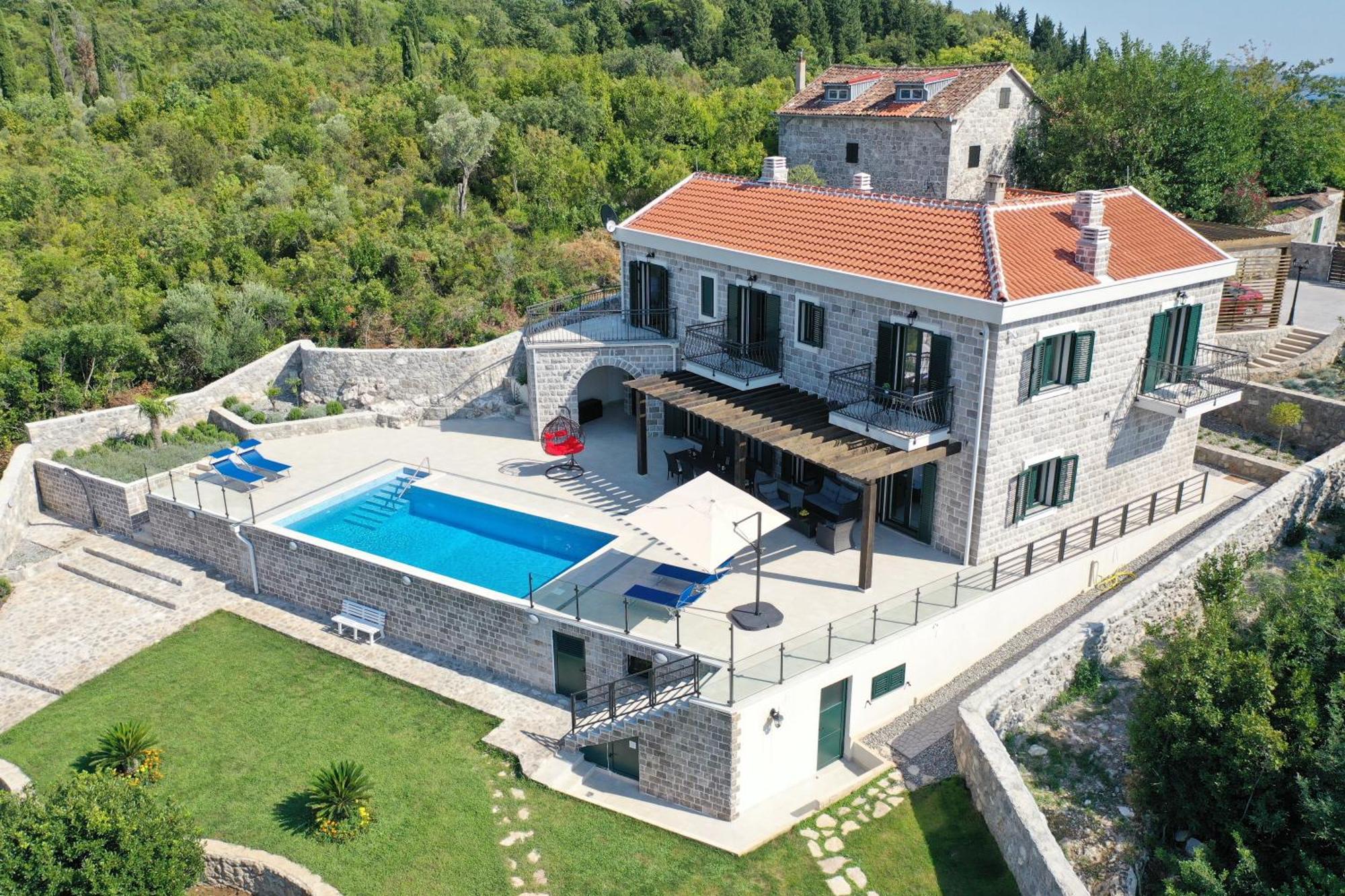 Villa Vista Azzurra Tivat Eksteriør billede
